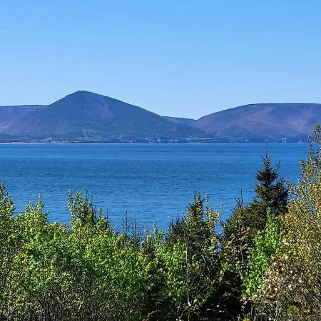 Moceanset Getaways-Beautiful Ocean, Mountain & Sunset Views, "Camping Experience" Dingwall Exterior foto